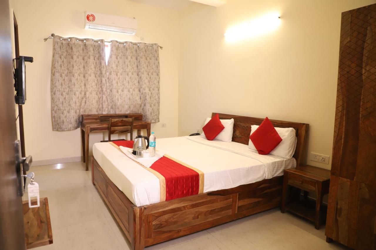 Hotel The York Noida Extérieur photo