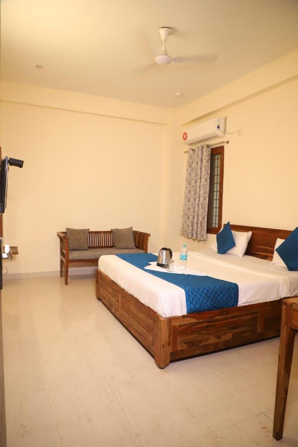 Hotel The York Noida Extérieur photo
