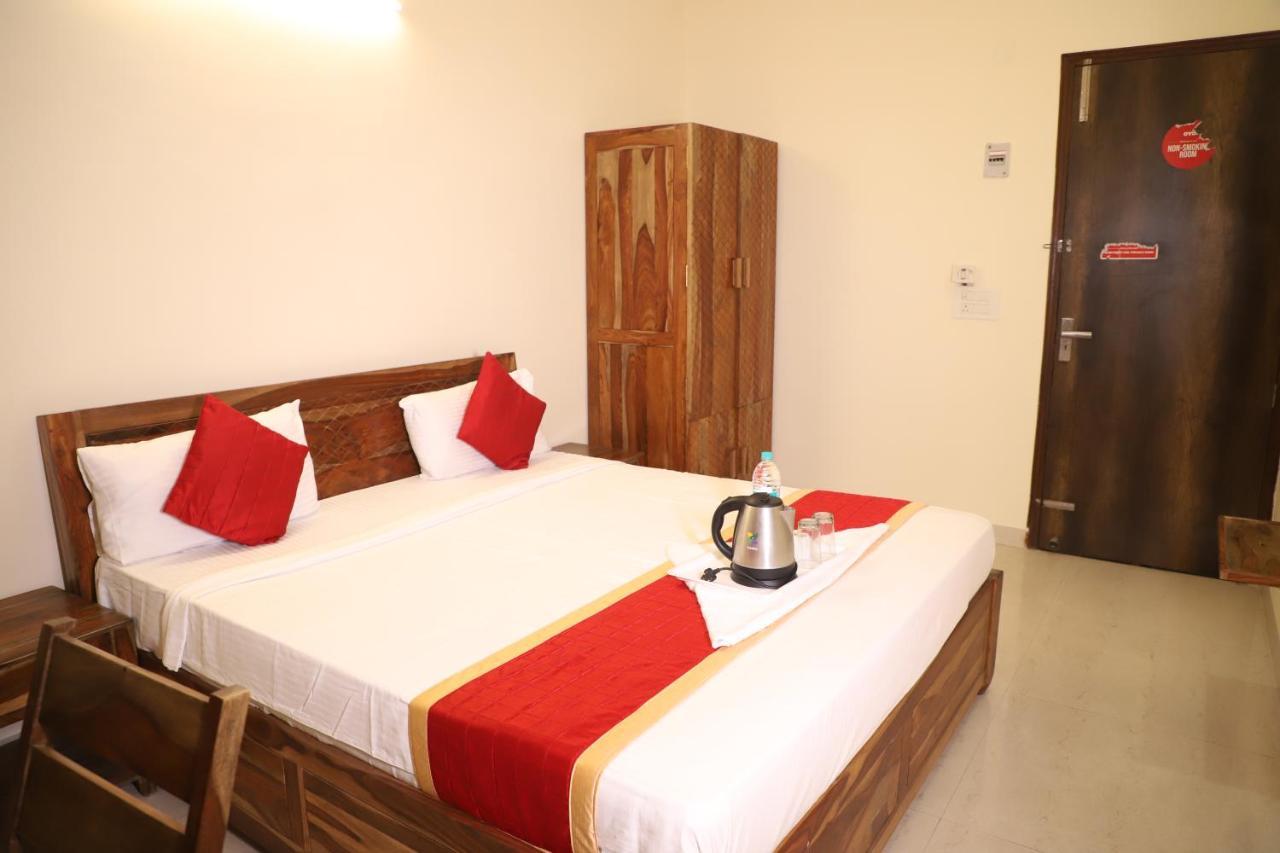 Hotel The York Noida Extérieur photo