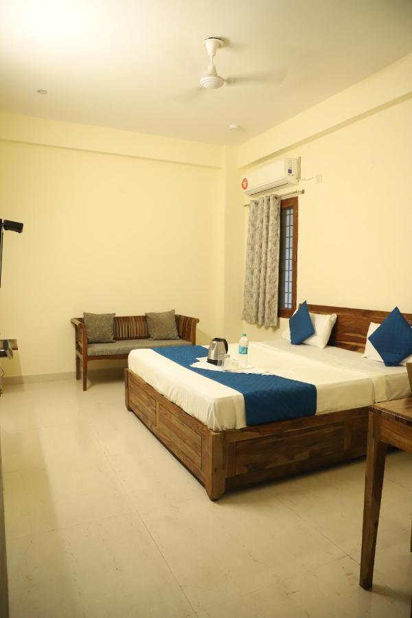 Hotel The York Noida Extérieur photo