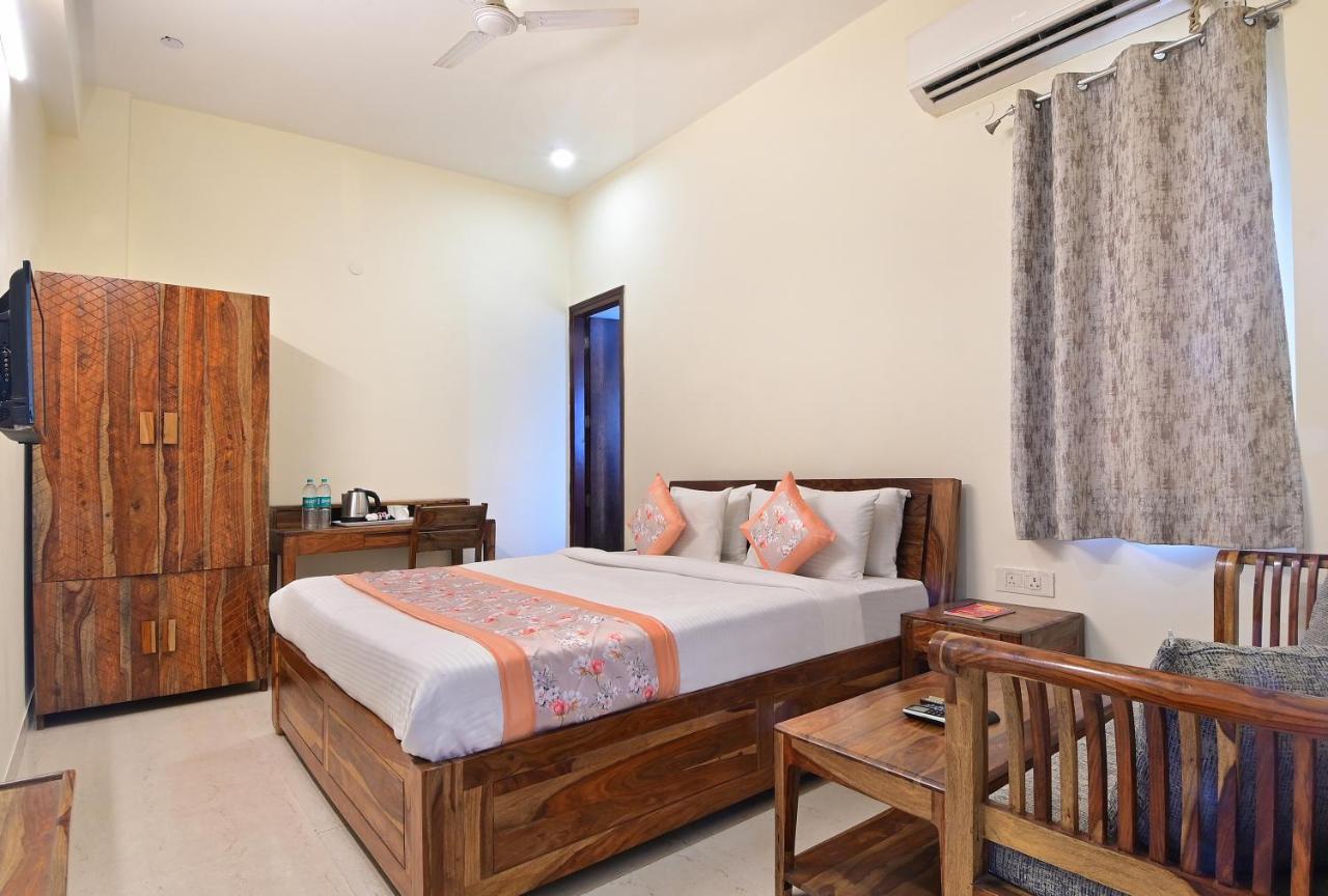 Hotel The York Noida Extérieur photo