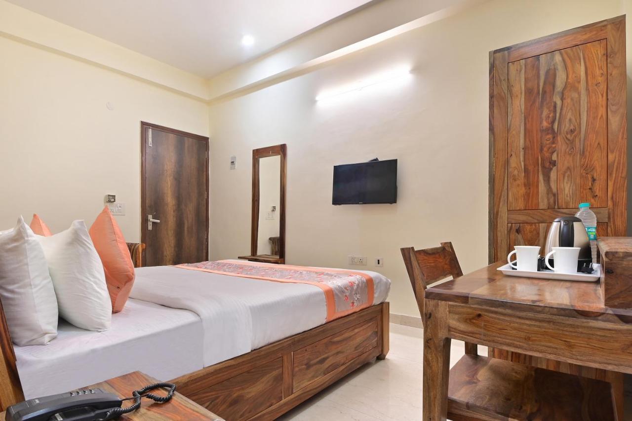 Hotel The York Noida Extérieur photo