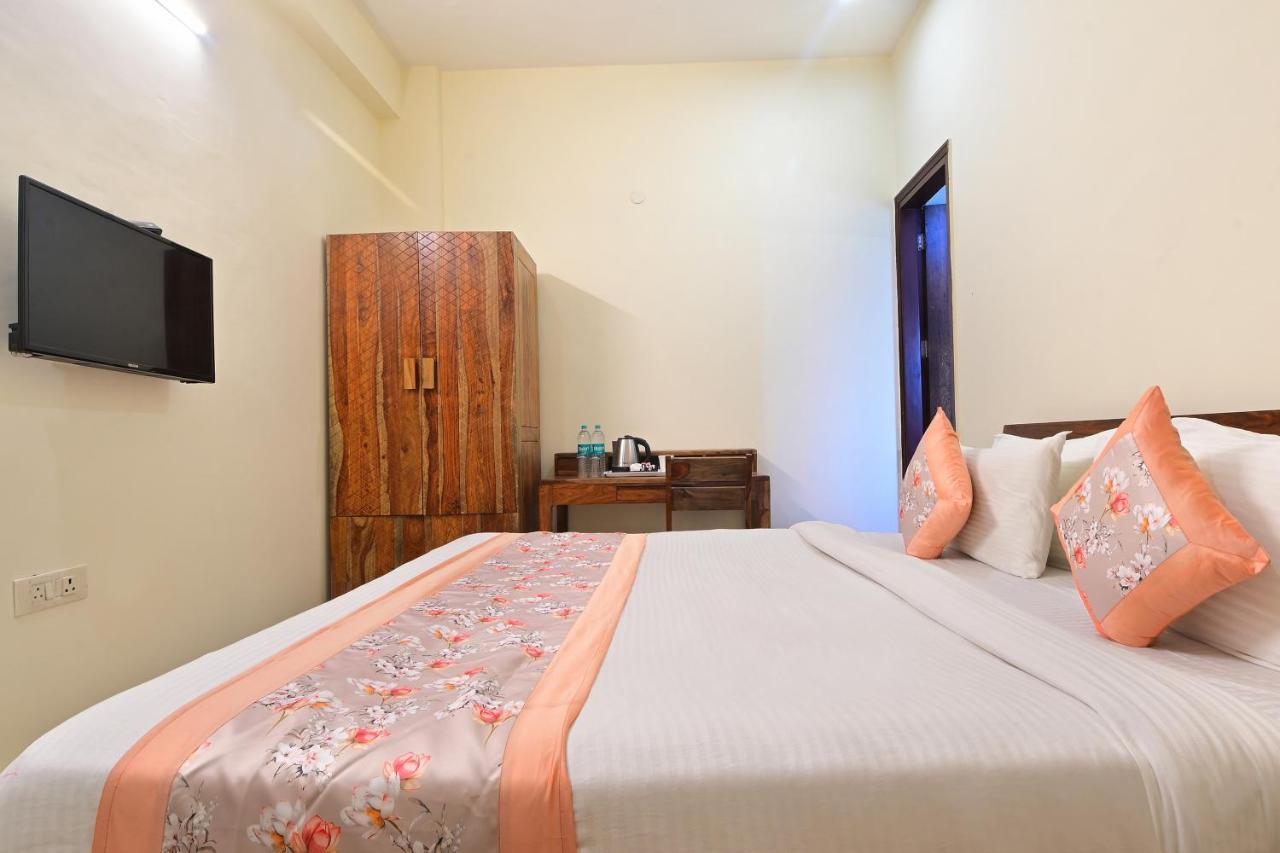 Hotel The York Noida Extérieur photo