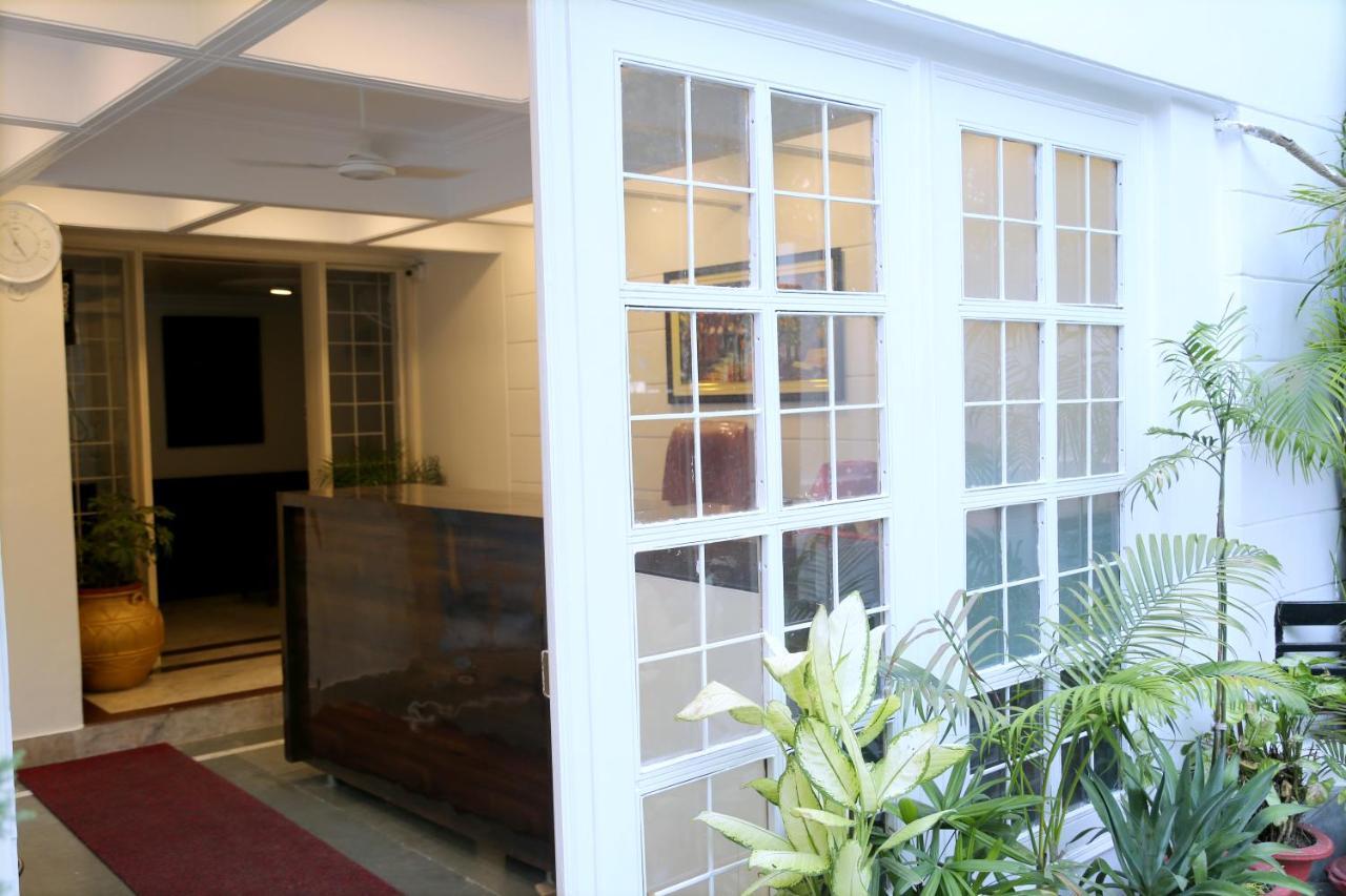 Hotel The York Noida Extérieur photo