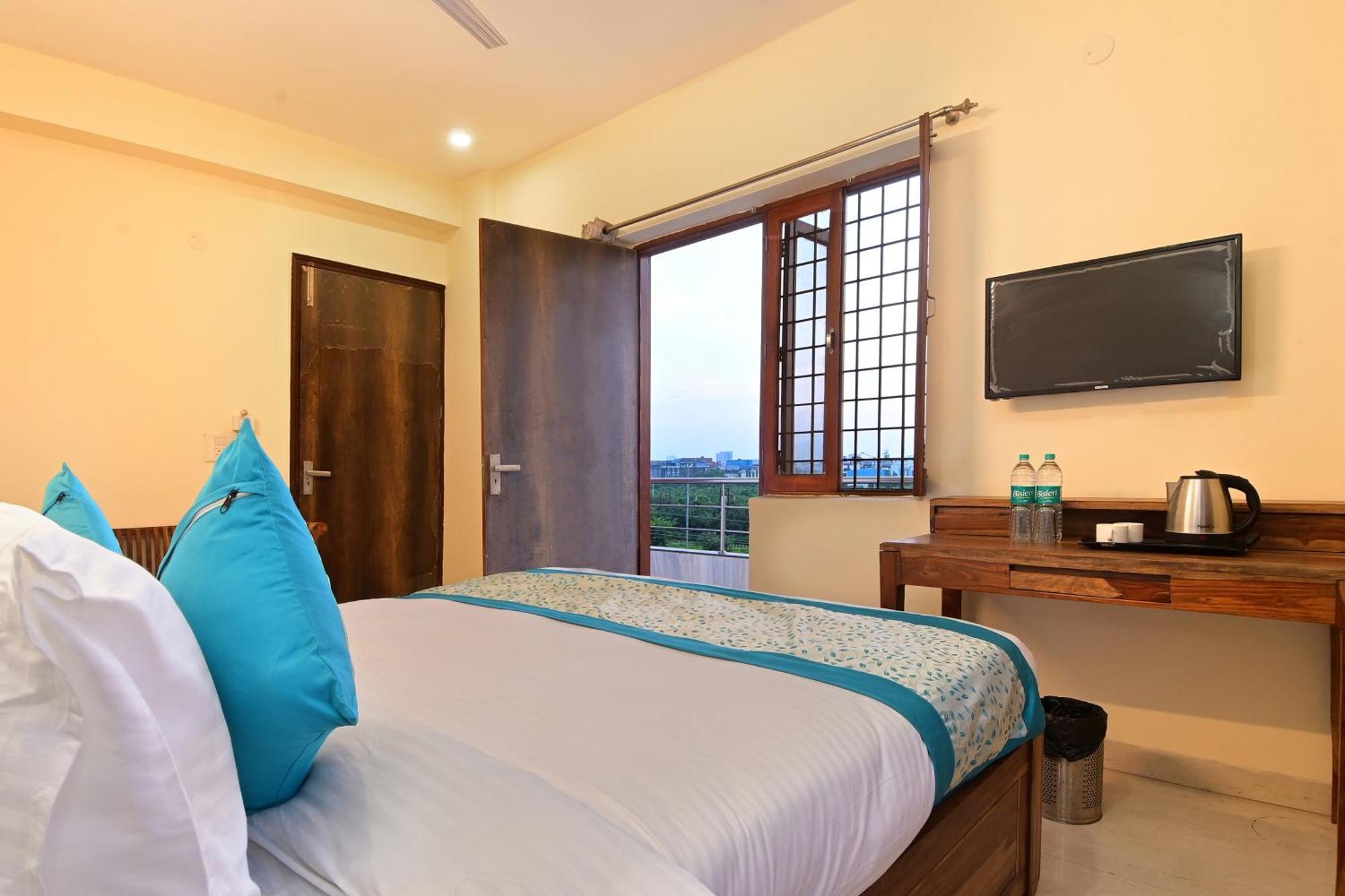 Hotel The York Noida Extérieur photo
