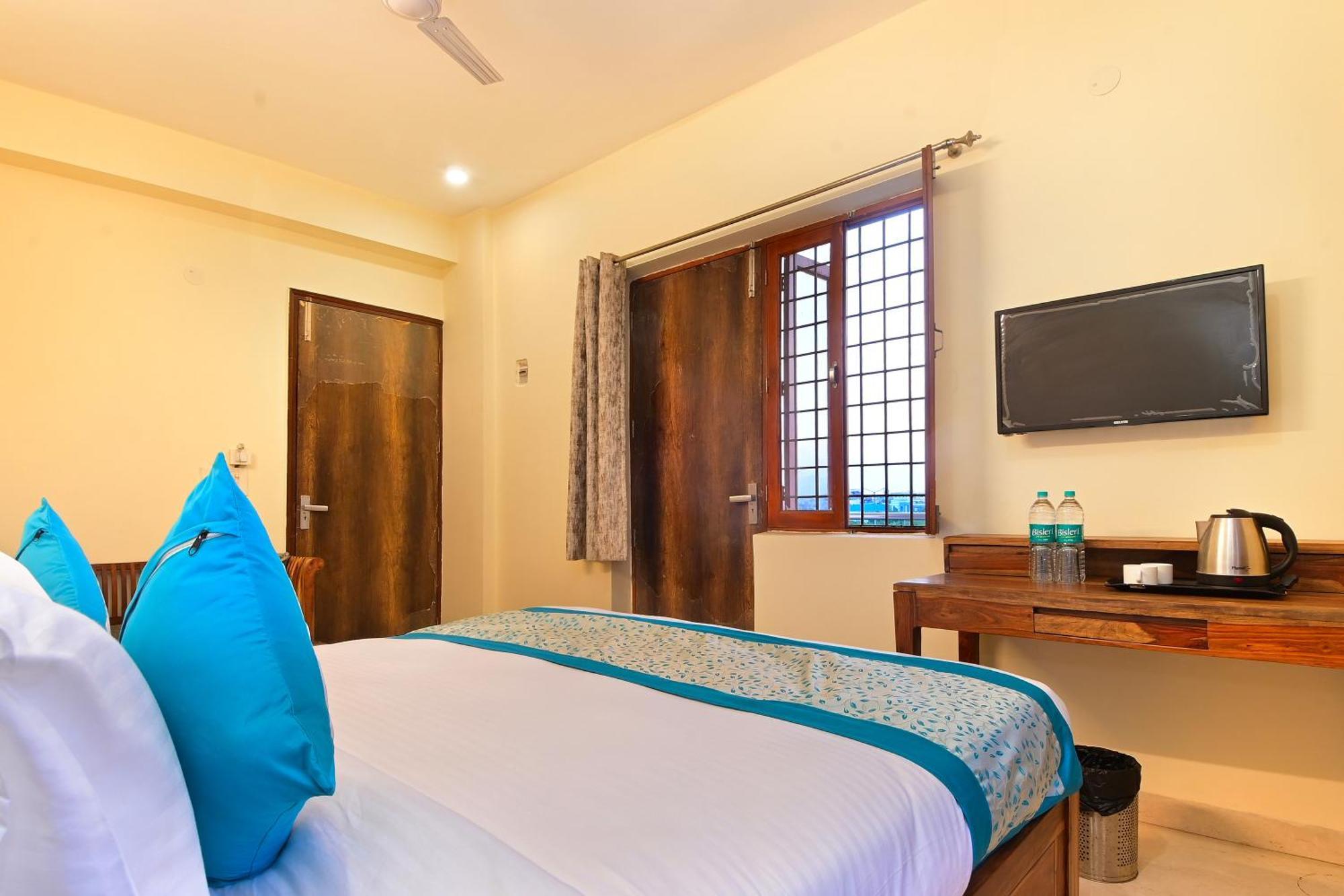 Hotel The York Noida Extérieur photo