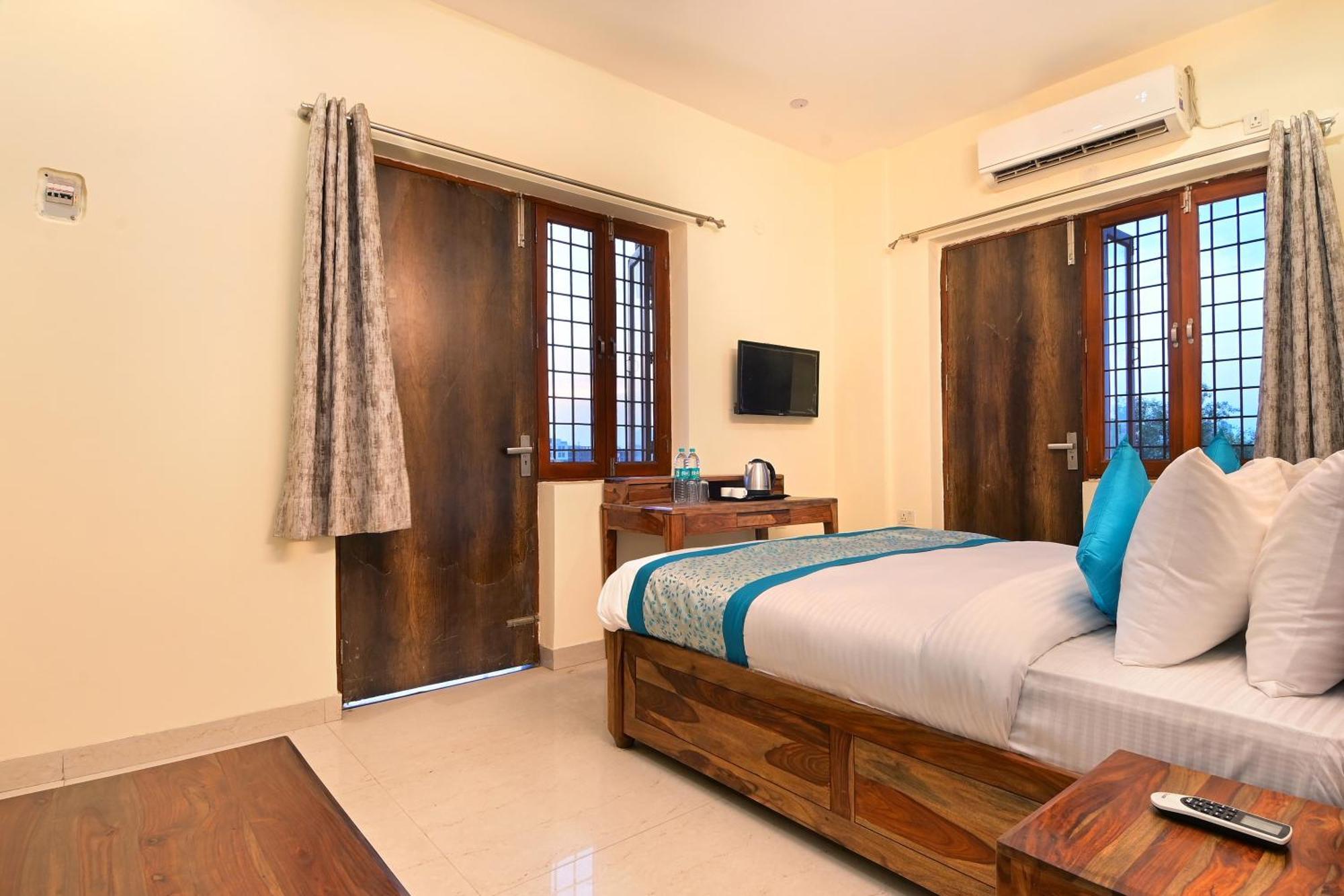Hotel The York Noida Extérieur photo